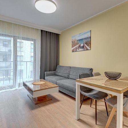 Zajezdnia Wrzeszcz Seaside & Parking By Downtown Apartments Gdansk Ngoại thất bức ảnh