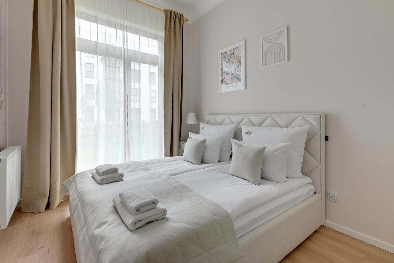 Zajezdnia Wrzeszcz Seaside & Parking By Downtown Apartments Gdansk Ngoại thất bức ảnh