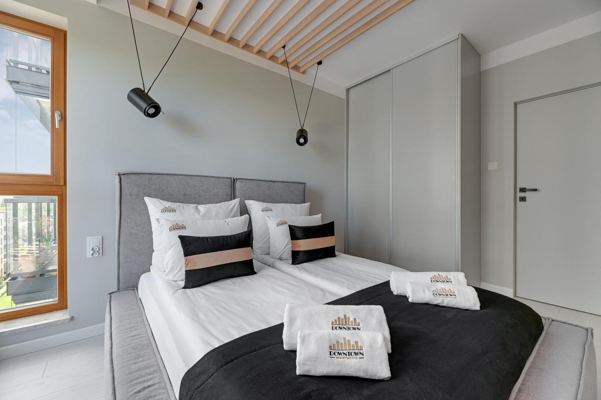 Zajezdnia Wrzeszcz Seaside & Parking By Downtown Apartments Gdansk Ngoại thất bức ảnh