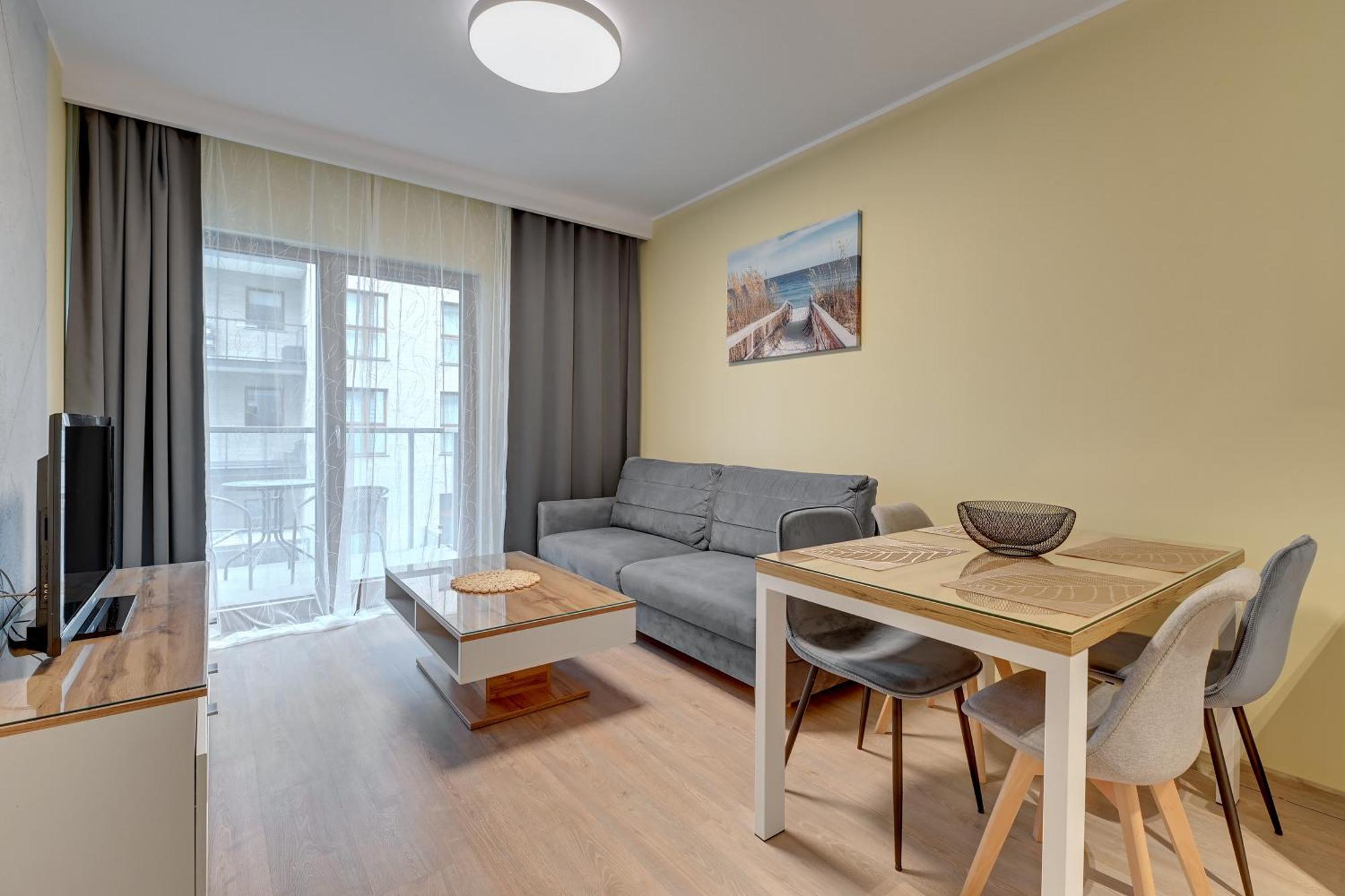 Zajezdnia Wrzeszcz Seaside & Parking By Downtown Apartments Gdansk Ngoại thất bức ảnh